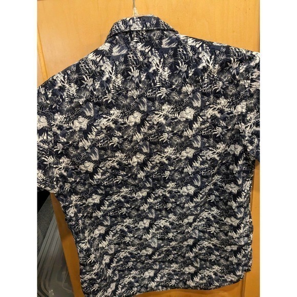 Denim & Flower Mens Button-Up Shirt black floral Short Sleeve SMALL - Picture 2 of 3
